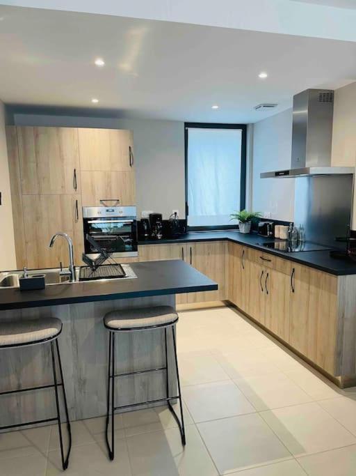 Le Spicy 2 Minutes Centre Historique Parking Apartment ซาร์ลา-ลา-กาเนดา ภายนอก รูปภาพ